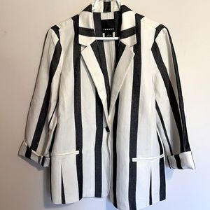 Bracelet sleeve striped blazer